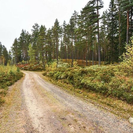 2 Bedroom Stunning Home In Molkom Sutterhojden Экстерьер фото