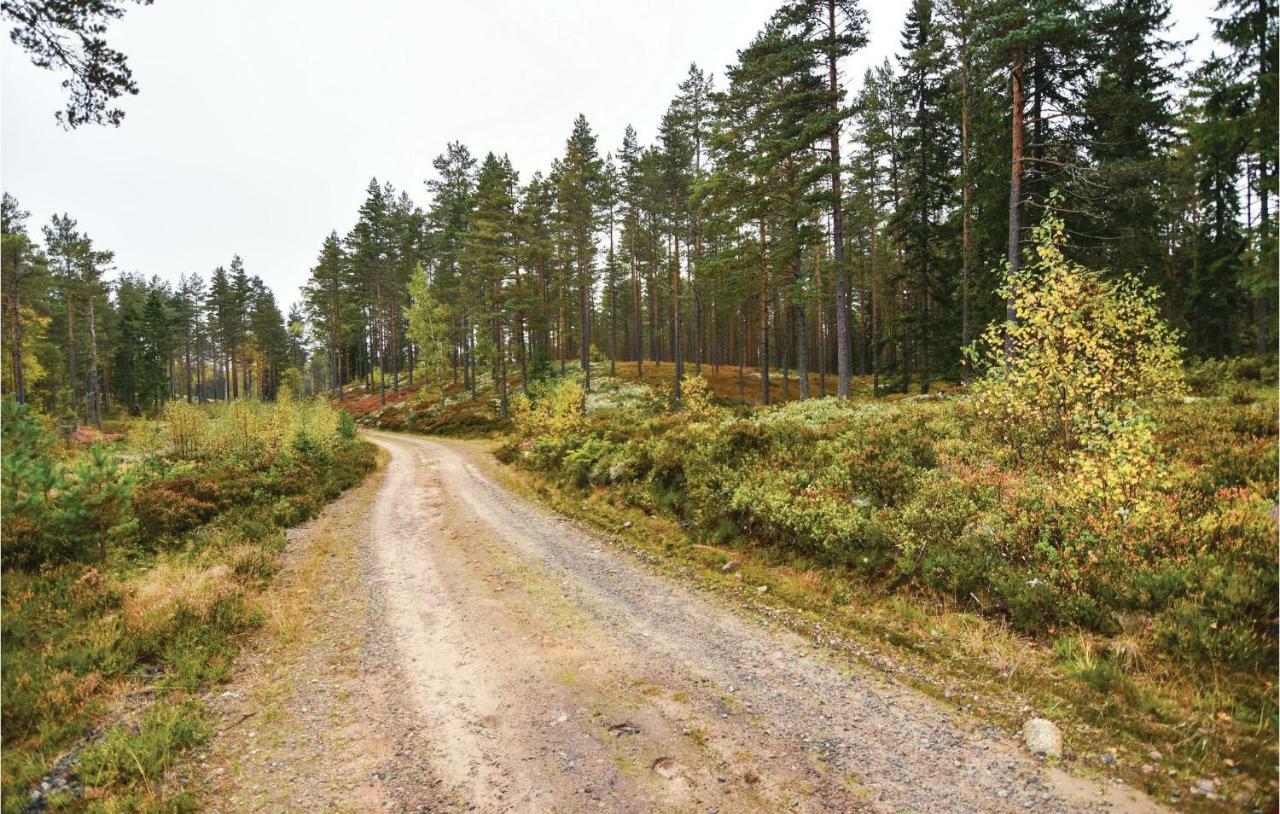 2 Bedroom Stunning Home In Molkom Sutterhojden Экстерьер фото